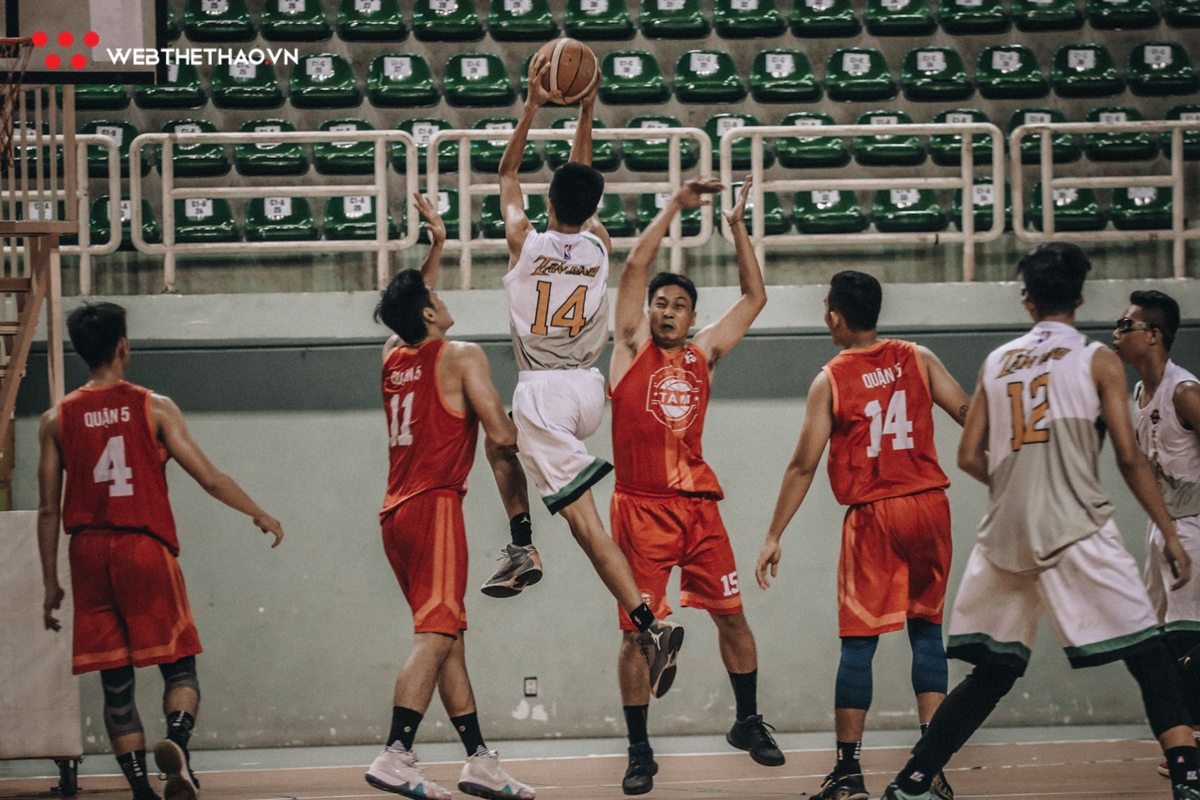 Chung kết nam giải Hạng A TP HCM 2019: Mưa 3 điểm đưa Quận 5 lên ngôi vô địch Chung kết nam giải Hạng A TP HCM 2019: Mưa 3 điểm đưa Quận 5 lên ngôi vô địch